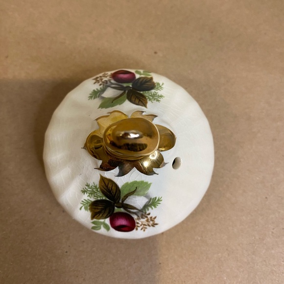 Sadler Bone China Coffee Pot/Teapot Swirl Red White Roses Very Gilded Gold Trim - Picture 7 of 16